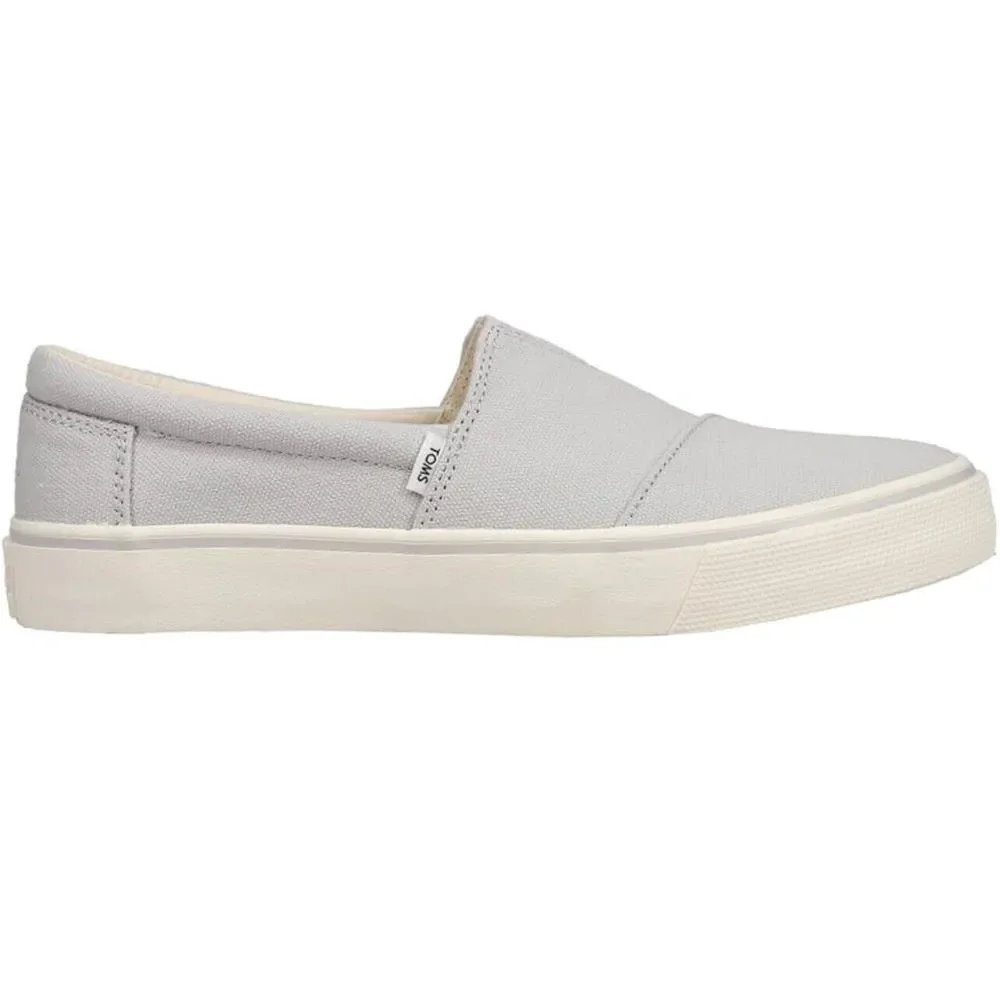Toms pre owned